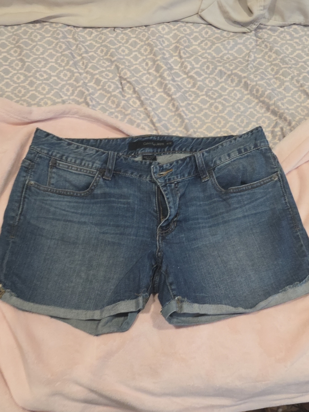 Calvin Klein Jeans Women's Dark Blue Denim Rolled-Hem Shorts